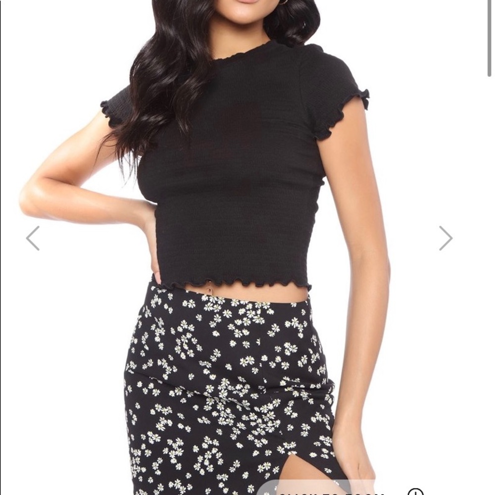 Black ribbed crop top🖤